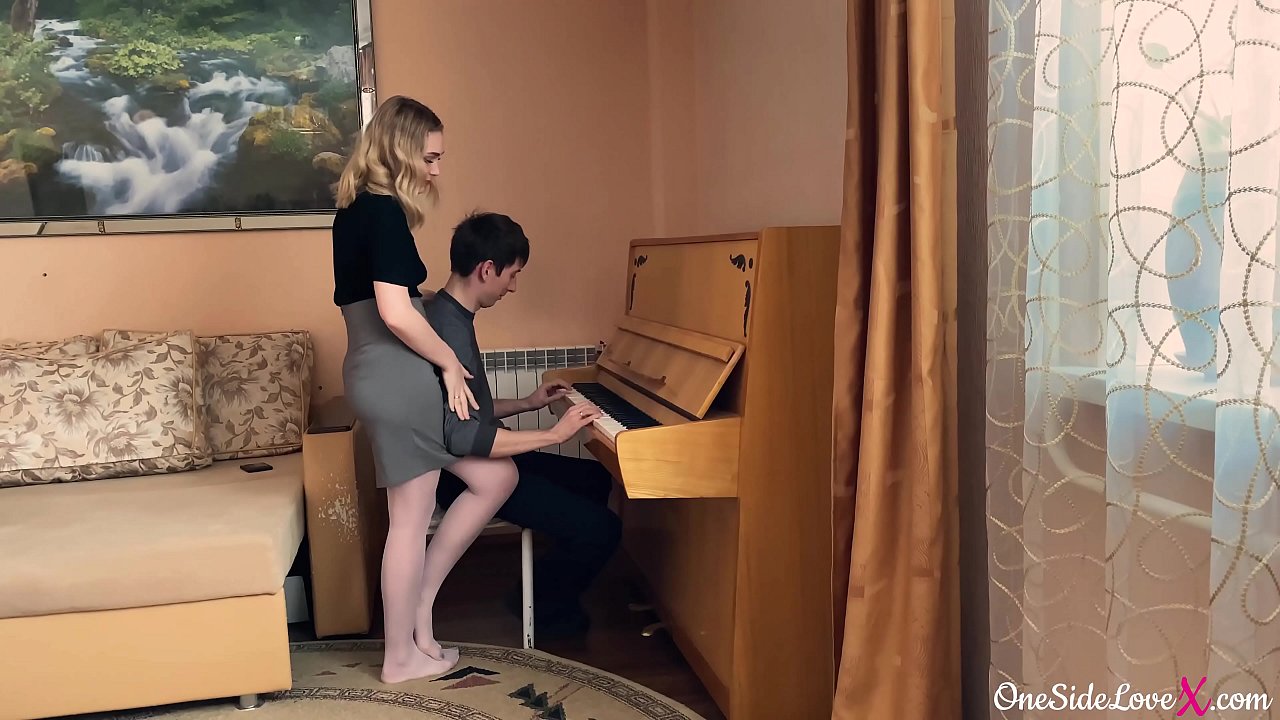 Piano guru di sedot dheweke murid kang kontol jero lan bajingan wong.